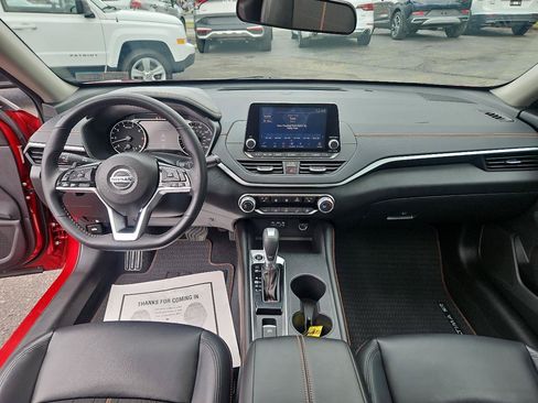 Used 2019 Nissan Altima 2.5 SR w/ SR Premium Package AWD/4WD image 19