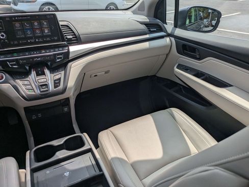 Certified 2025 Honda Odyssey EX-L image 24