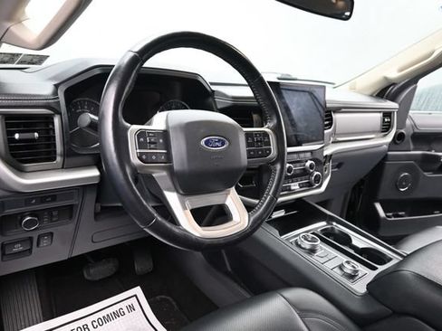 Used 2023 Ford Expedition XLT AWD/4WD image 16