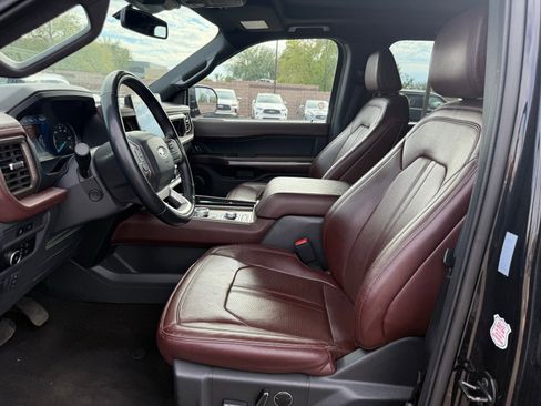 Used 2023 Ford Expedition Max Limited image 13