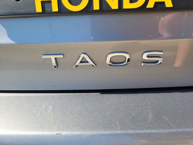 Used 2024 Volkswagen Taos SE FWD image 10