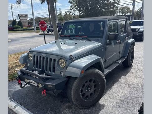 Used 2015 Jeep Wrangler Unlimited Sahara w/ Connectivity Group image 1