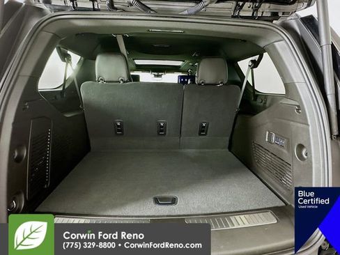 Used 2025 GMC Yukon XL AT4 Ultimate image 32