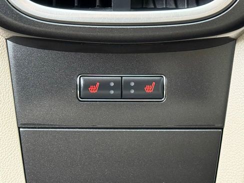 Used 2019 Lincoln Nautilus Select FWD image 18