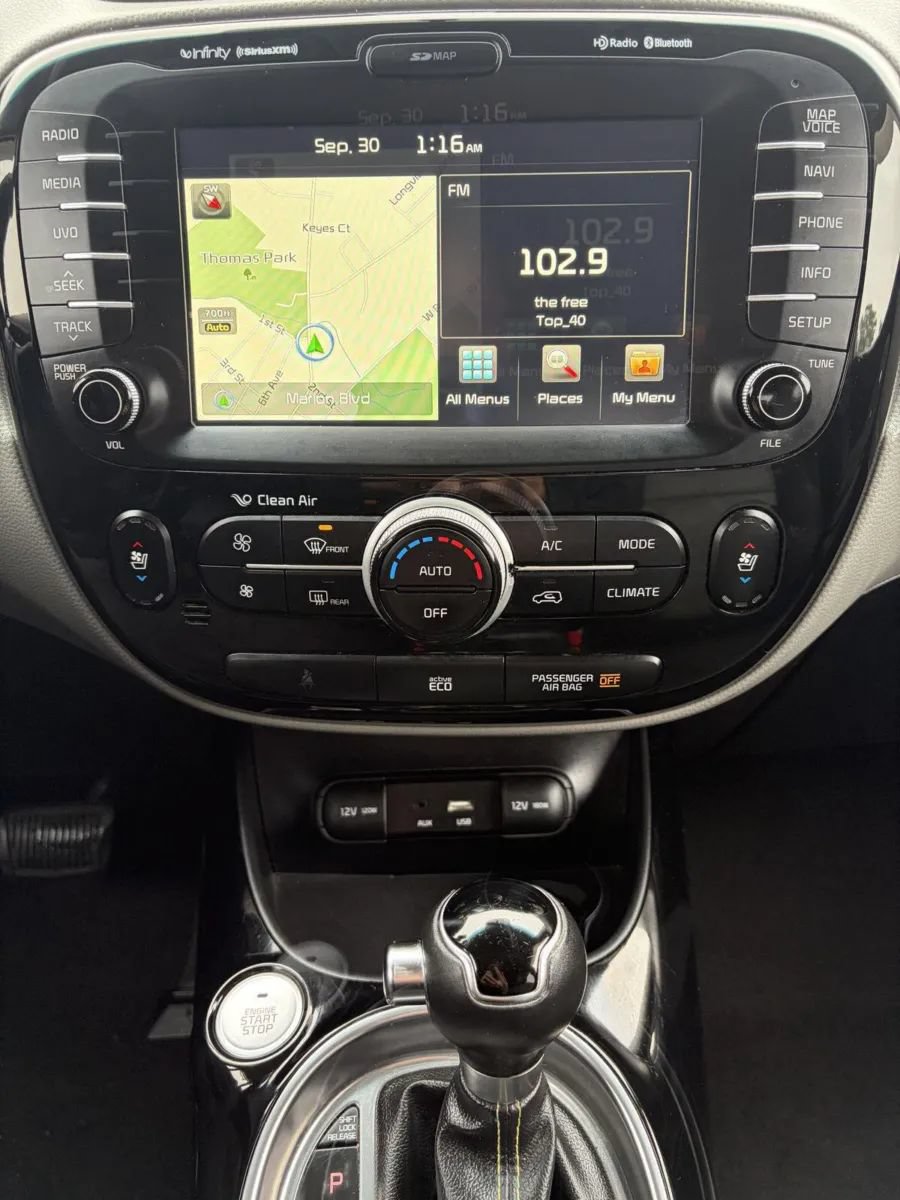 Used 2016 Kia Soul + w/ Primo Package FWD image 23