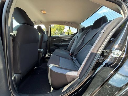 Used 2025 Nissan Versa SV FWD image 18