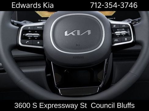 New 2026 Kia Carnival EX FWD image 24