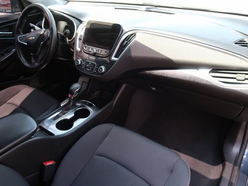 Used 2021 Chevrolet Malibu RS FWD image 11