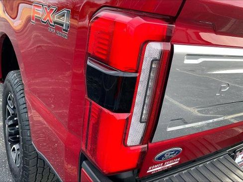 Certified 2023 Ford F250 Platinum image 25