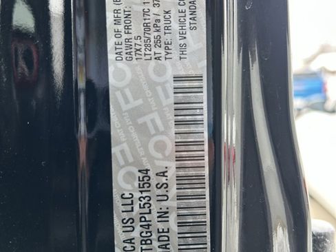 Used 2023 Jeep Gladiator Rubicon w/ LED Lighting Group image 11