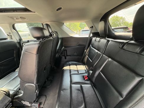 Used 2021 Ford Explorer XLT AWD/4WD image 26