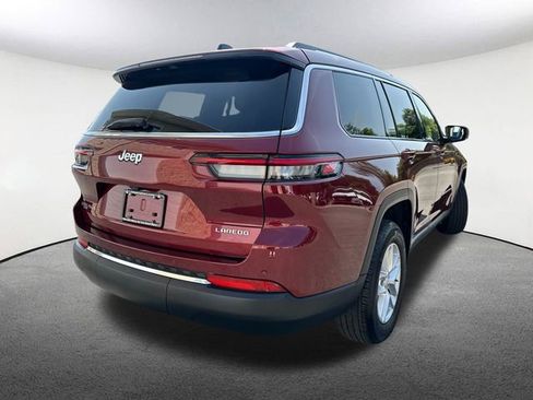 Used 2023 Jeep Grand Cherokee L Laredo image 14
