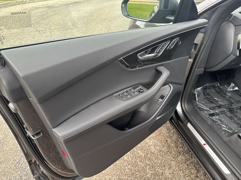 New 2026 Audi Q8 Premium Plus AWD/4WD image 19