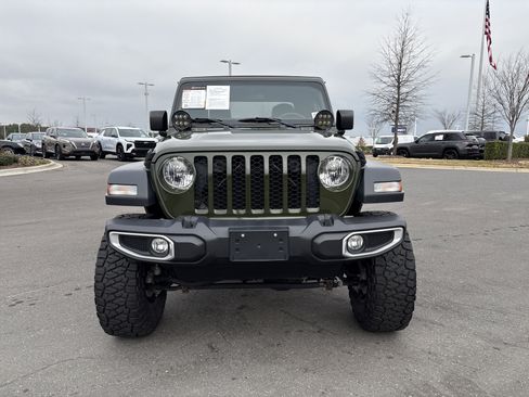 Certified 2023 Jeep Gladiator Sport image 3
