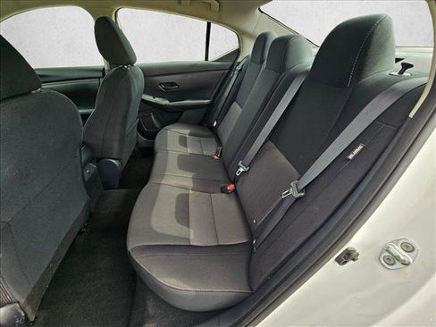 Used 2024 Nissan Sentra SV image 17