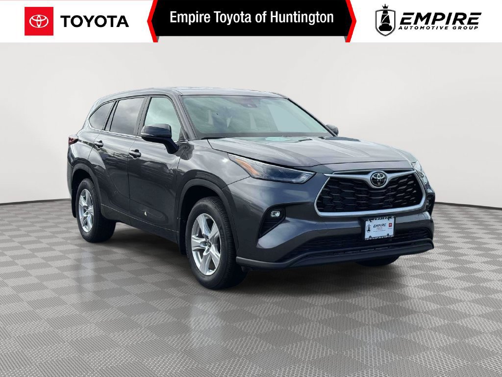 Used 2025 Toyota Highlander LE AWD/4WD 360° Tour