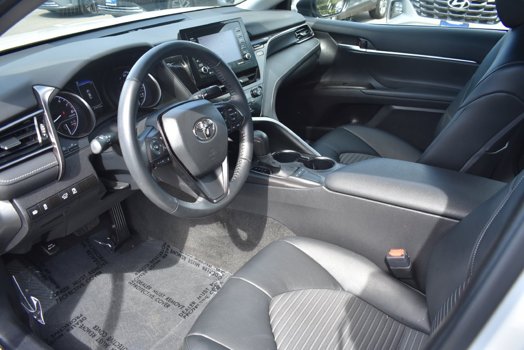 Used 2023 Toyota Camry SE FWD image 17