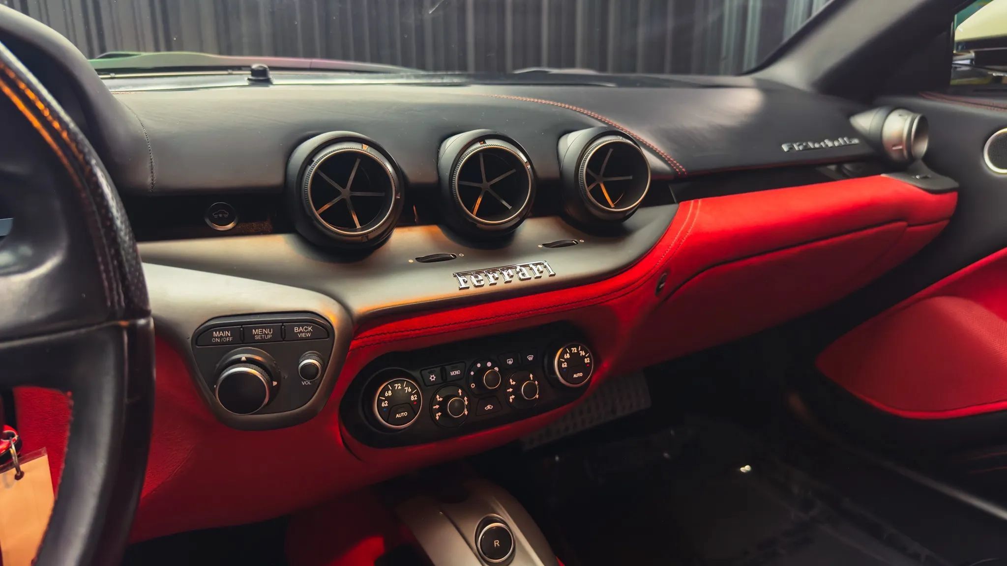 Used 2015 Ferrari F12 Berlinetta RWD image 17