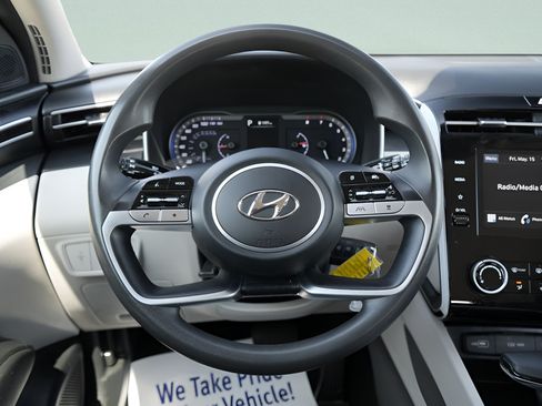 Certified 2024 Hyundai Tucson SE FWD image 15
