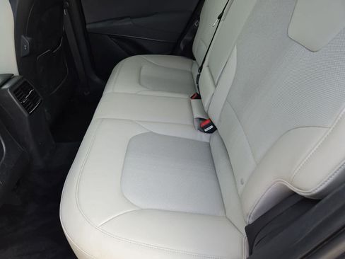 Certified 2024 Kia Niro EX Touring FWD image 18