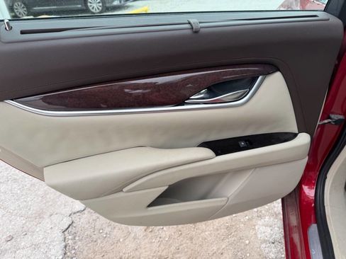 Used 2013 Cadillac XTS Premium image 15