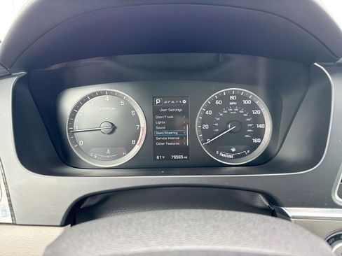 Used 2015 Hyundai Sonata Limited w/ Option Group 06 FWD image 12
