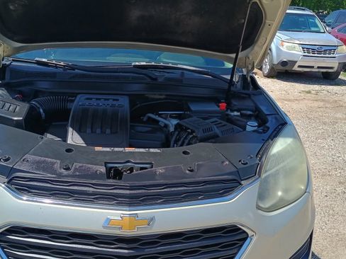 Used 2016 Chevrolet Equinox LS FWD image 34