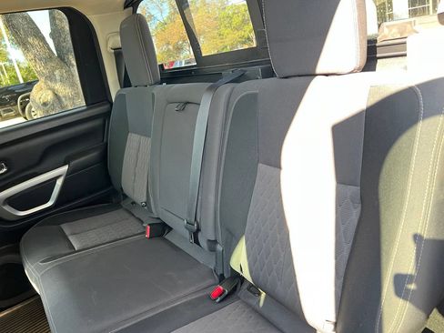 Used 2020 Nissan Titan SV w/ SV Convenience Package AWD/4WD image 23