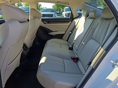 Used 2022 Honda Accord Touring image 13