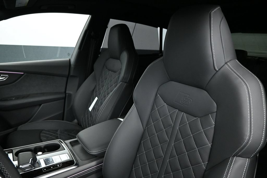 New 2026 Audi SQ8 Premium Plus AWD/4WD image 9