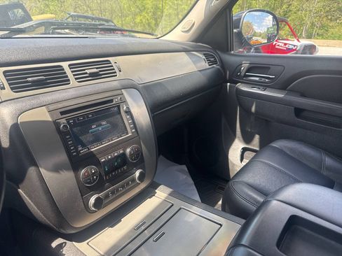 Used 2010 GMC Sierra 1500 SLT w/ All-Terrain Package AWD/4WD image 46