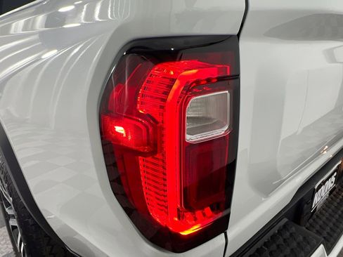 Used 2024 GMC Canyon AT4 w/ Technology Package AWD/4WD image 14