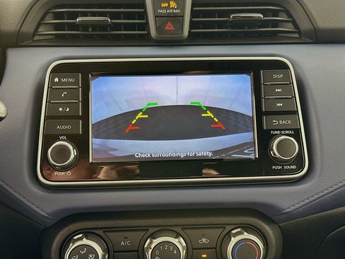 Used 2023 Nissan Versa SV image 22