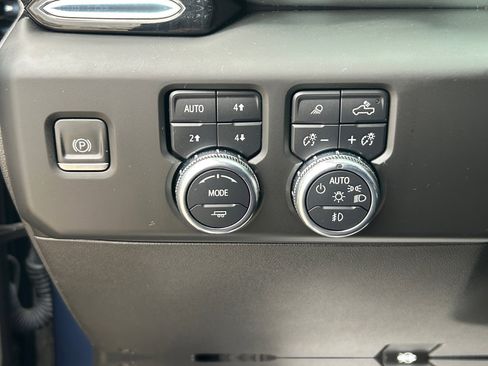 Used 2023 GMC Sierra 1500 Denali Ultimate image 28