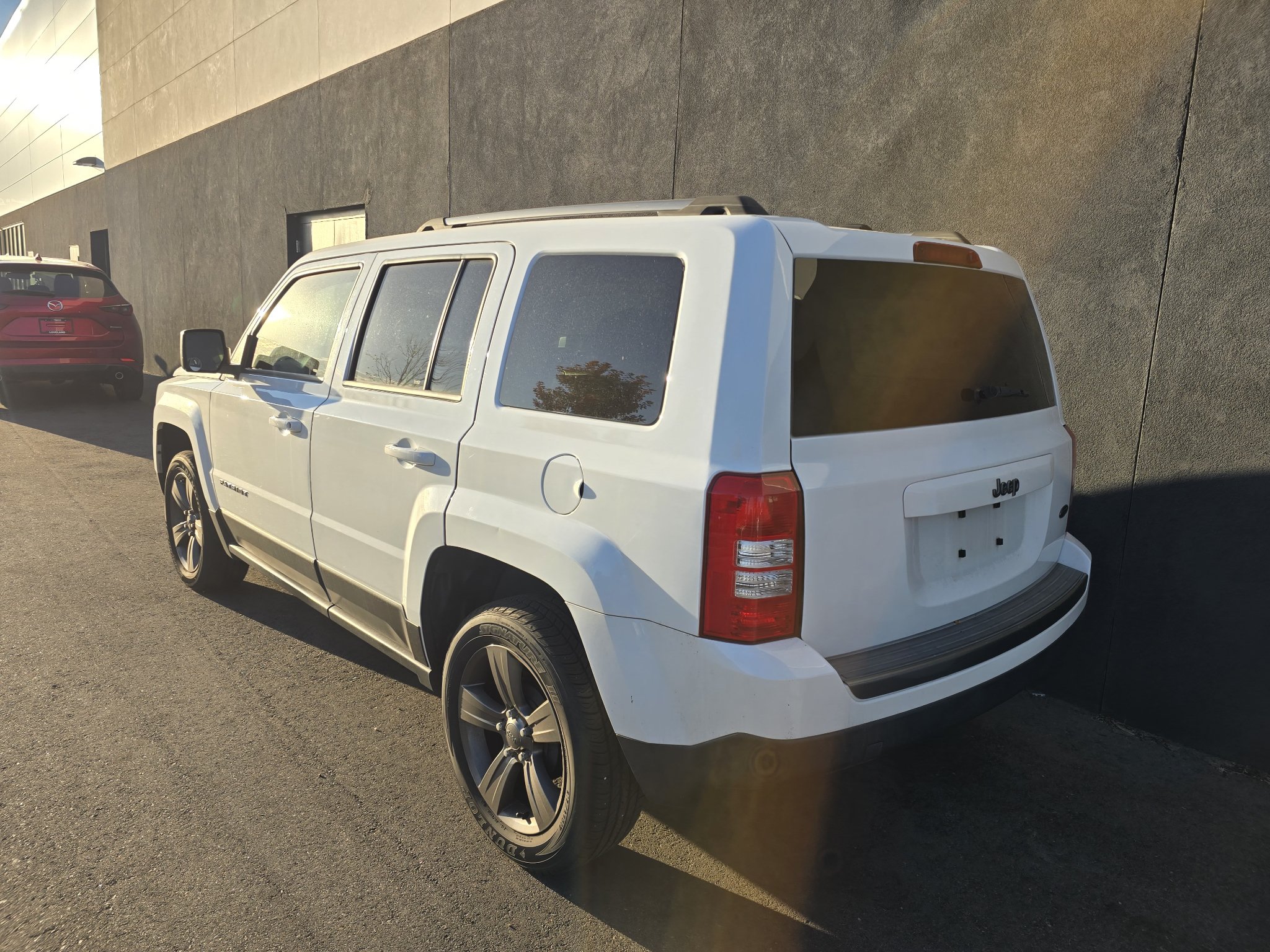 Used 2017 Jeep Patriot Sport w/ Power Value Group FWD image 3