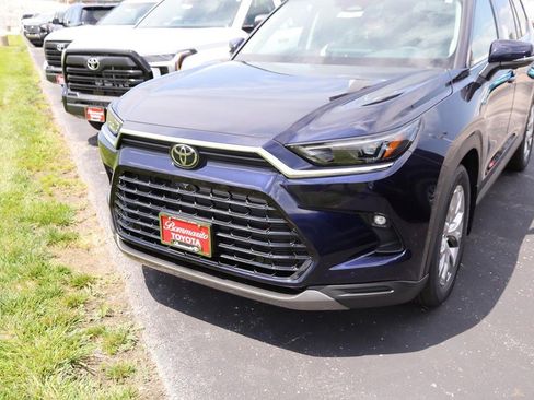 New 2026 Toyota Grand Highlander AWD Hybrid image 5