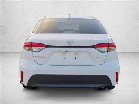 Used 2026 Toyota Corolla LE FWD image 6