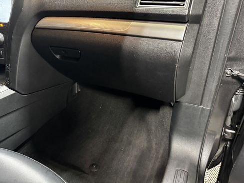 Used 2019 Ford Explorer XLT w/ Equipment Group 202A image 27