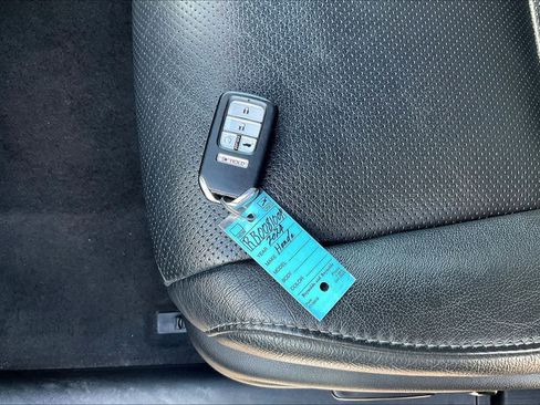 Used 2024 Honda Passport EX-L image 19