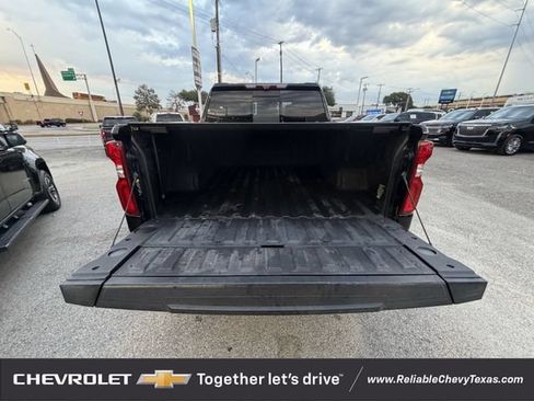 Used 2022 Chevrolet Silverado 1500 ZR2 w/ Technology Package AWD/4WD image 37