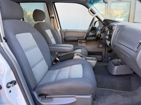 Used 2005 Ford Explorer Sport Trac XLT RWD image 18