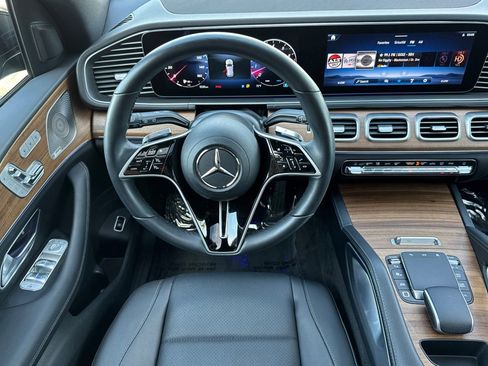 Certified 2025 Mercedes-Benz GLE 450 4MATIC image 16