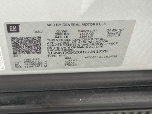 Used 2017 Chevrolet Traverse LT w/ Style and Technology Package FWD image 12