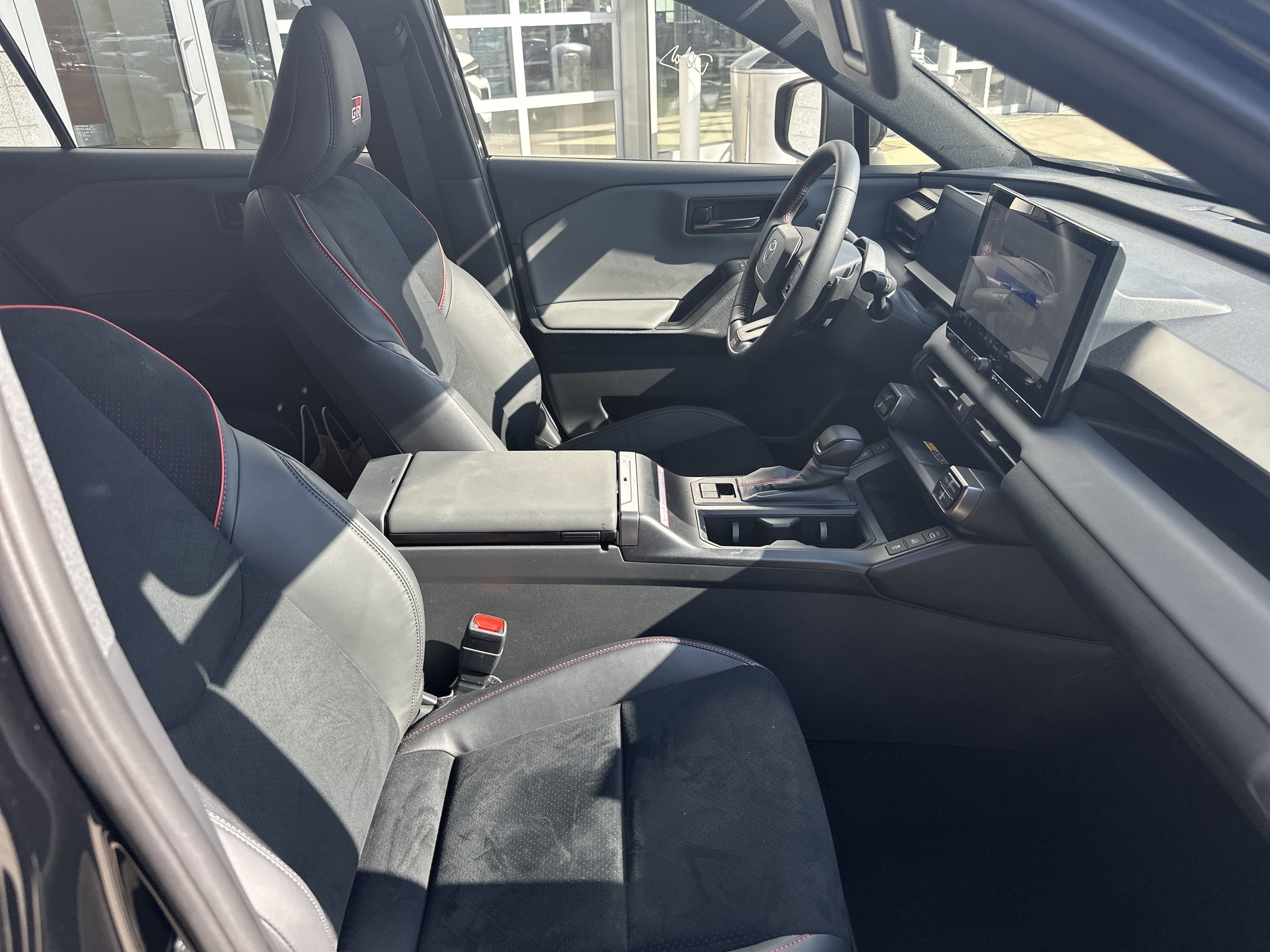 Used 2026 Toyota RAV4 AWD Plug-in Hybrid image 27