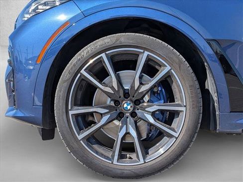 Used 2022 BMW X7 xDrive40i w/ M Sport Package image 24