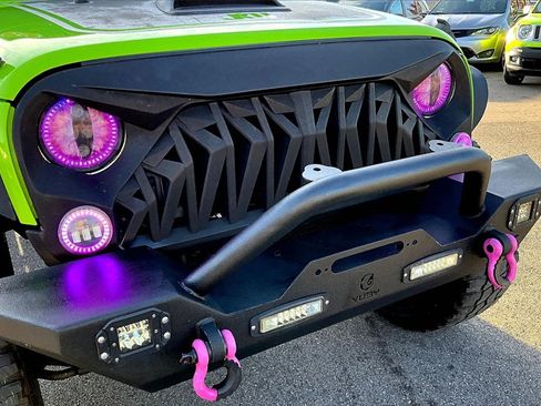 Used 2012 Jeep Wrangler Unlimited Sport image 28