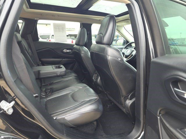 Used 2014 Jeep Cherokee Limited w/ Technology Group AWD/4WD image 12