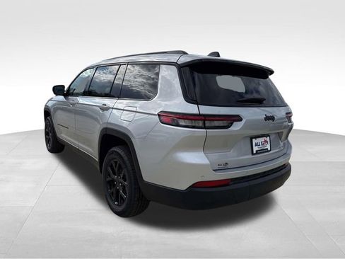 New 2025 Jeep Grand Cherokee L Altitude RWD image 6