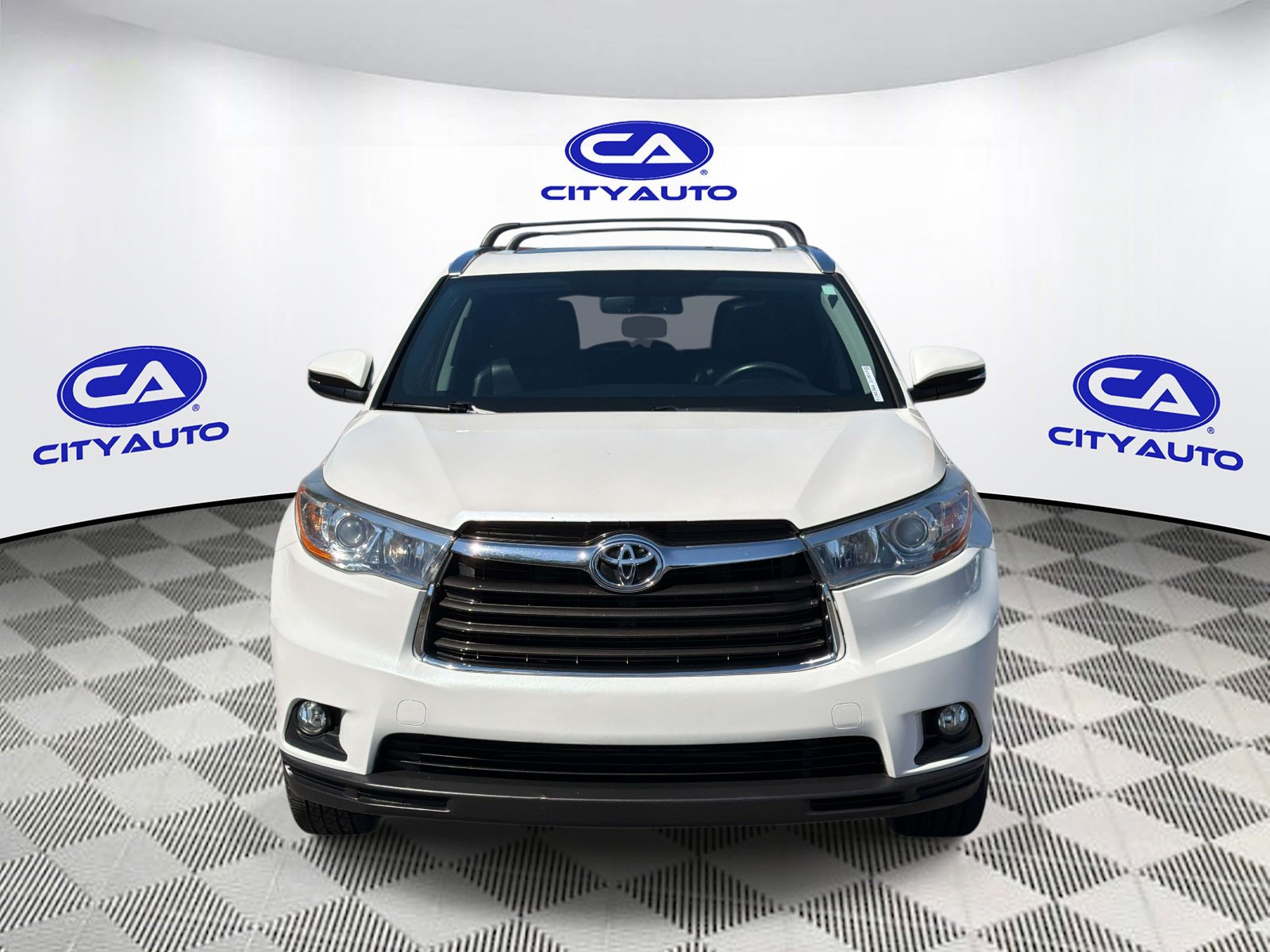 Used 2016 Toyota Highlander XLE AWD/4WD image 10