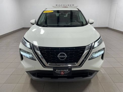 Used 2023 Nissan Rogue FWD image 2